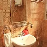 Oyo Rooms Sealdah Near Entally Market